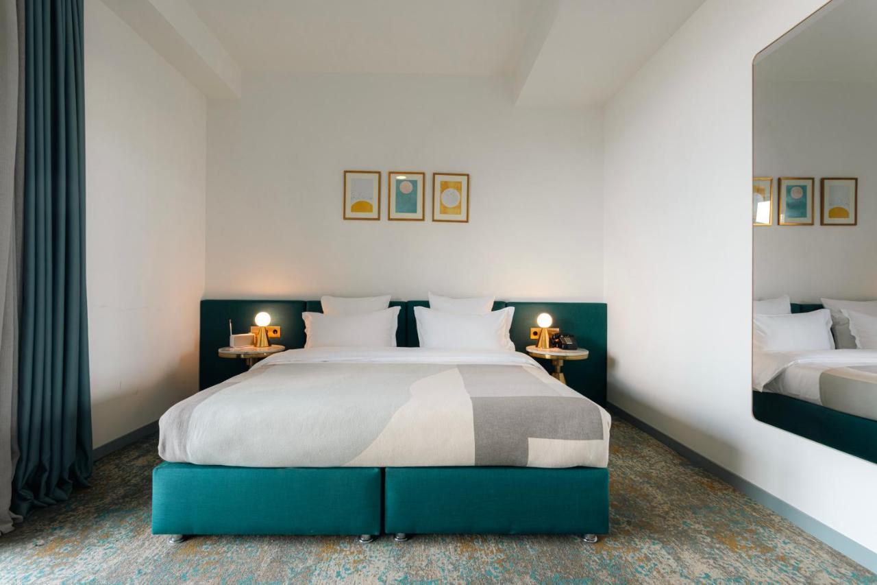 Castor & Pollux Hotel Тбілісі Екстер'єр фото