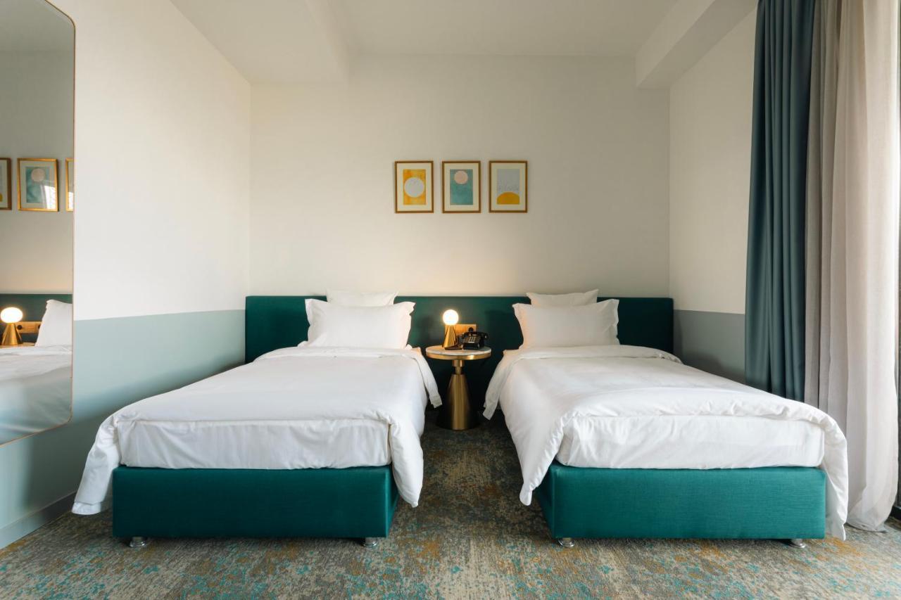 Castor & Pollux Hotel Тбілісі Екстер'єр фото
