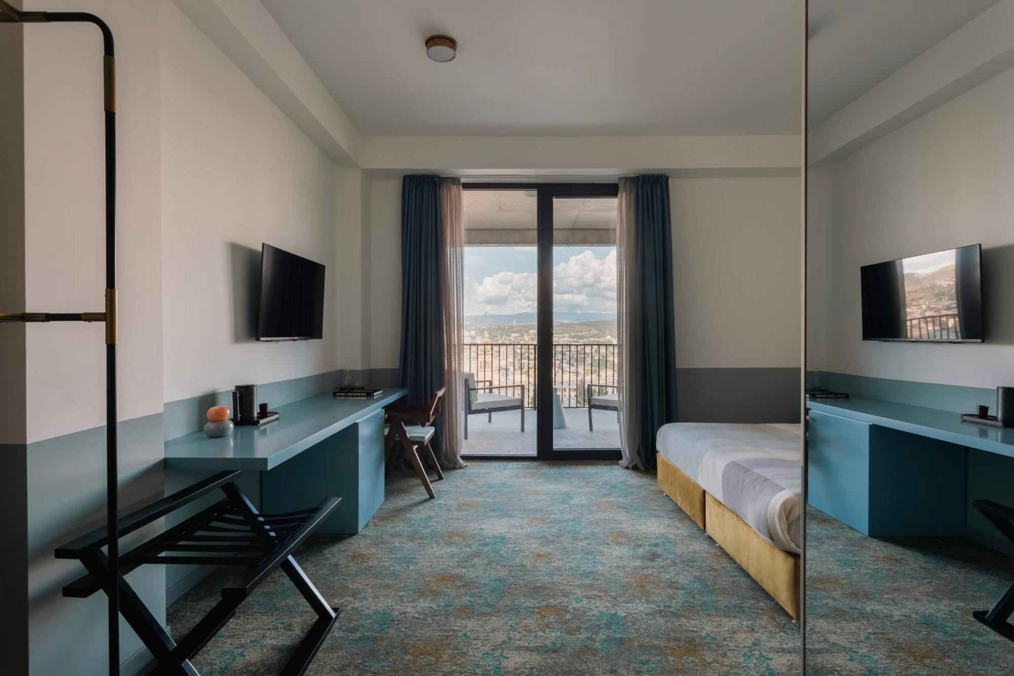 Castor & Pollux Hotel Тбілісі Екстер'єр фото